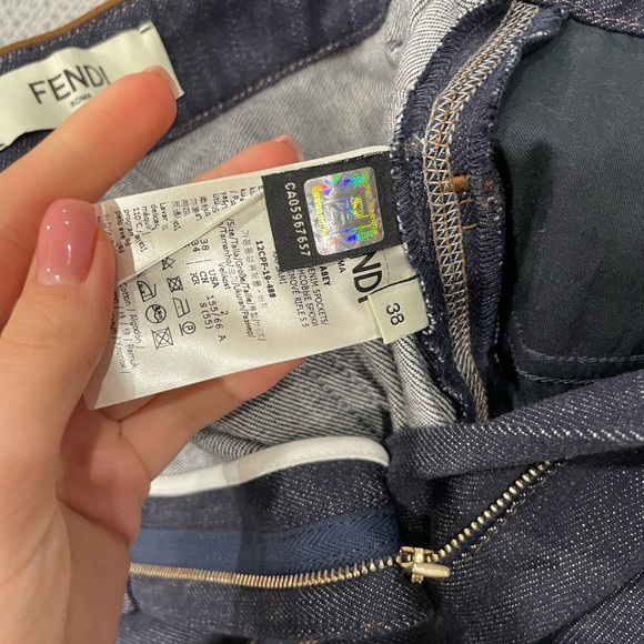 🔥SEND OFFERS🔥 Authentic Fendi Jeans - Picture 6 of 10